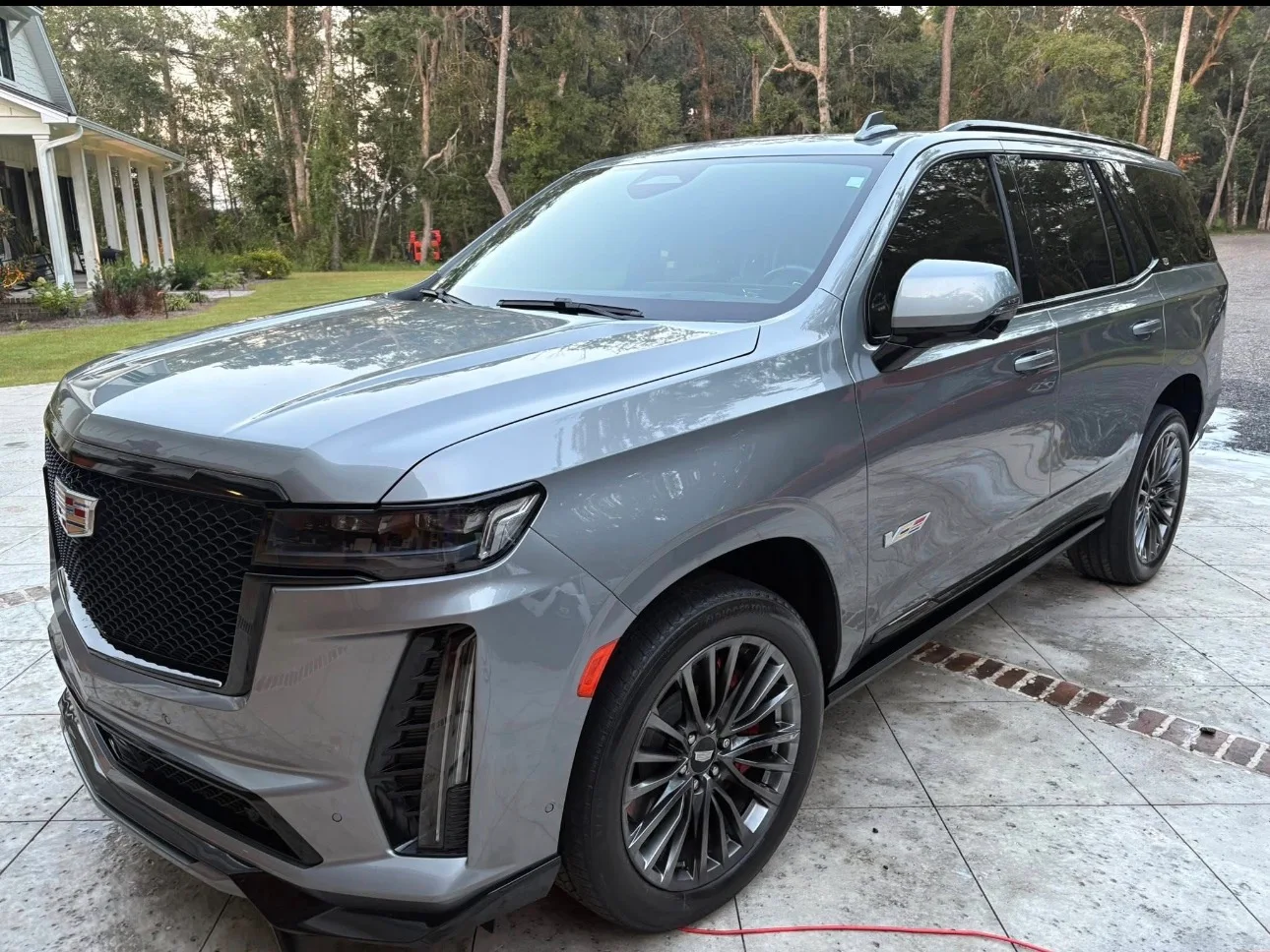 Cadillac Escalade-V